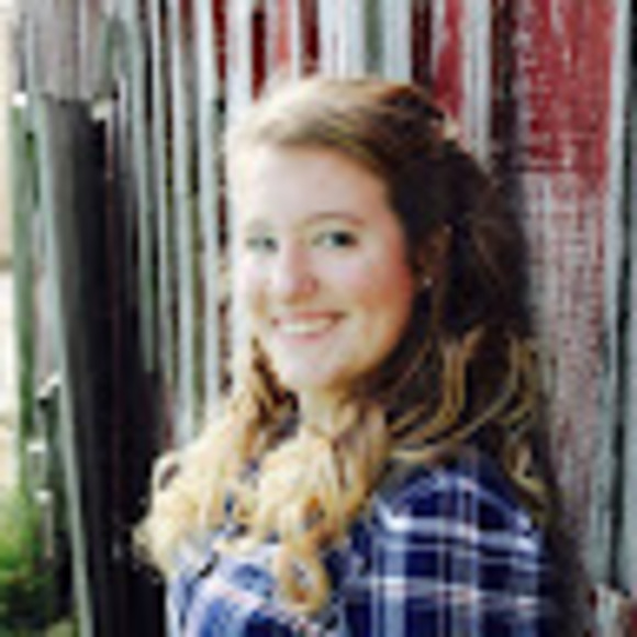 Meet your Posher, Raya - Picture 1 of 1